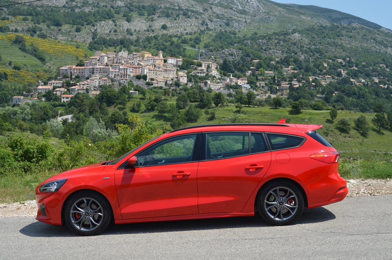 Ford lanceert de vierde generatie Focus. AutoVandaag ging met verschillende versies op stap.