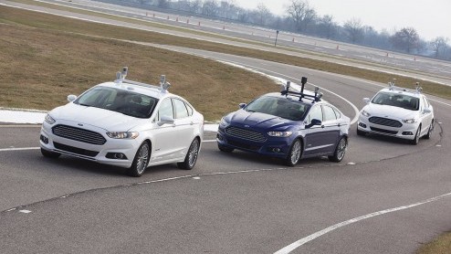 Ford werkt samen met het Massachusetts Institute of Technology en de universiteit van Stanford aan oplossingen voor een aantal van de technische uitdagingen die autonoom rijden met zich meebrengt.