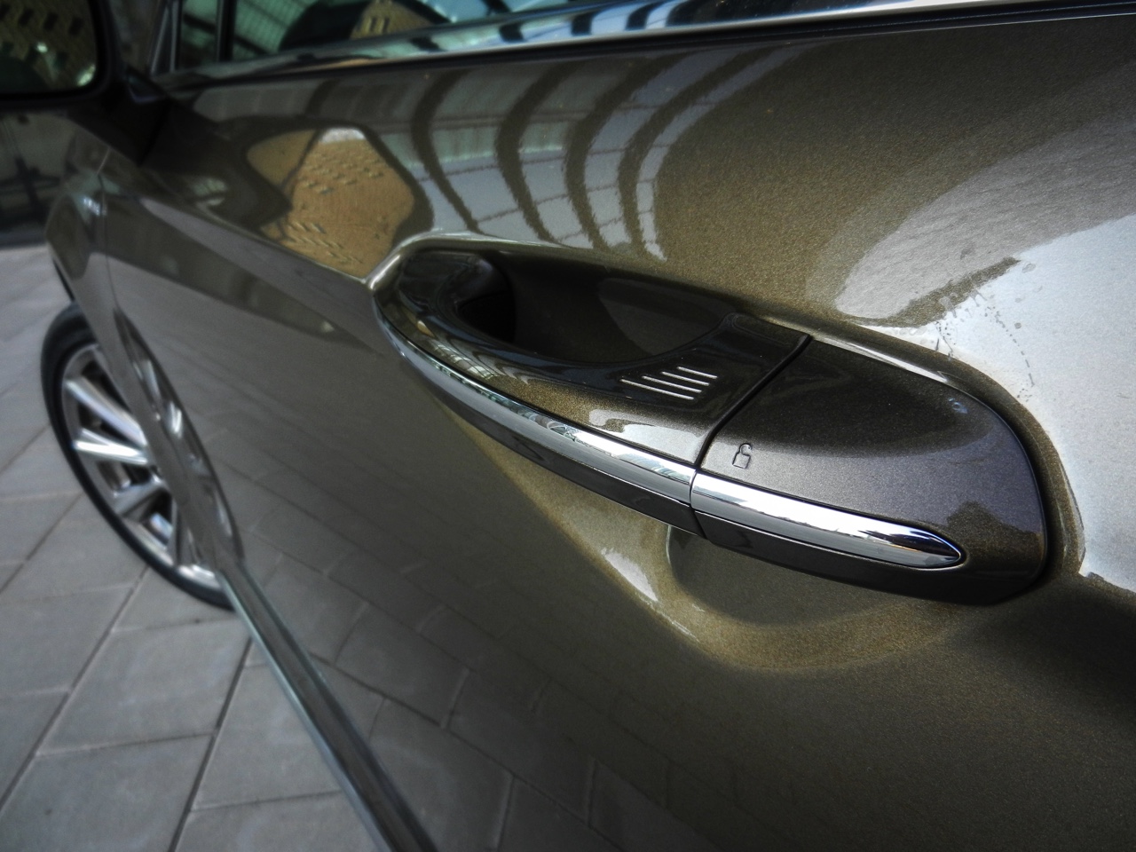Autotest Ford Mondeo Vignale, een auto die meer biedt dan alleen extra luxe. De look-and-feel is naar een hoger plan getild en dat geldt ook voor de dealerservice. We reden met de 2.0 EcoBoost.