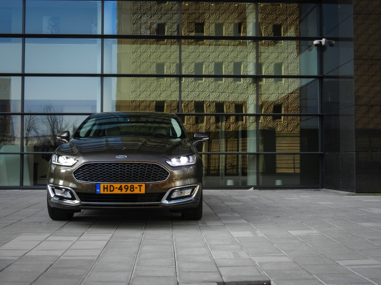 Autotest Ford Mondeo Vignale, een auto die meer biedt dan alleen extra luxe. De look-and-feel is naar een hoger plan getild en dat geldt ook voor de dealerservice. We reden met de 2.0 EcoBoost.