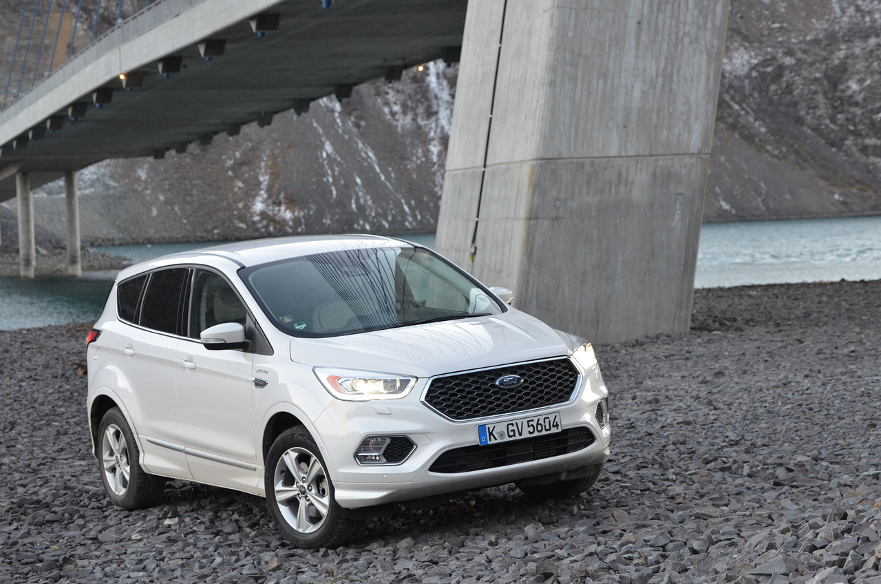 AutoVandaag trok met de vernieuwde 2017 Ford Kuga door de meest noordelijk gelegen streken van Europa.