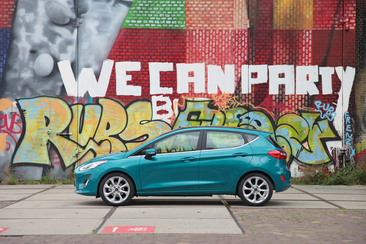 Ford lanceert met de vijfde generatie Fiesta een model in het B-segment dat weer helemaal bij de tijd is. Daarbij is er goed naar de huidige klanten geluisterd.
