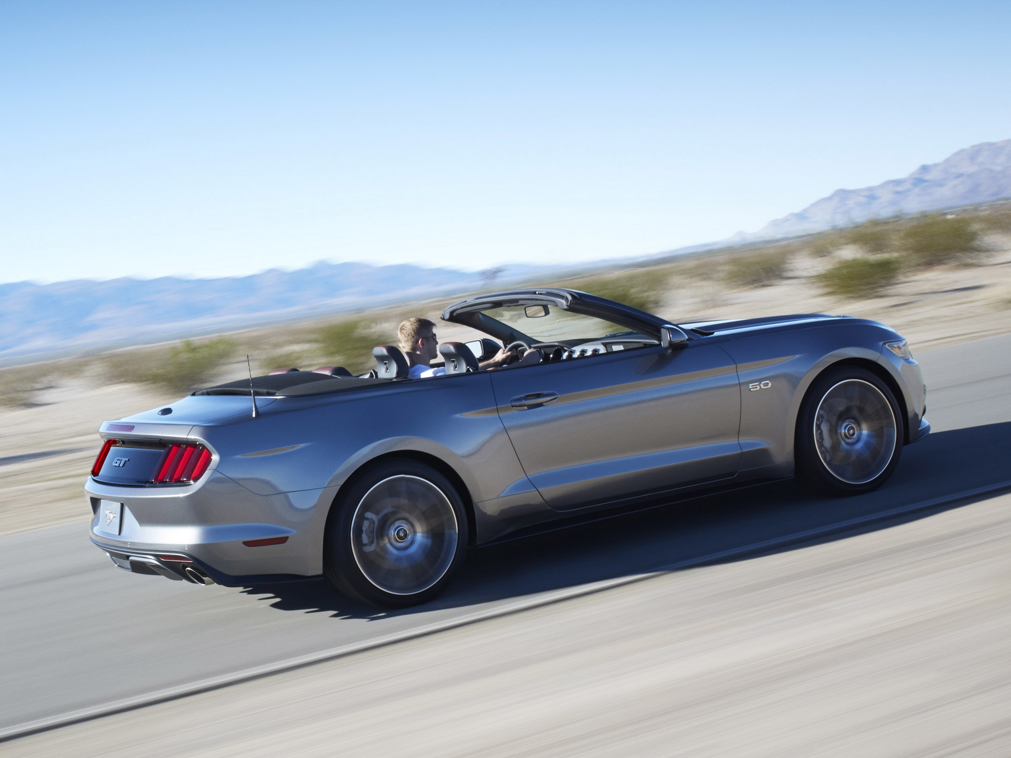 De Ford Mustang werd in Nederland flink afgerekend door het belastingstelsel. De vanafprijs was ruim 55.000 euro. Was, want Ford heeft de prijzen drastisch verlaagd.