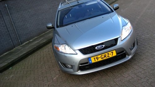 Een Ford Mondeo die nt even anders dan anders is; ze bestaan! En dan bedoelen we niet een oudje met fout lichtmetaal, maar een Mondeo Wagon met Titanium S-Pack. Door deze ruime combi rondom sportief