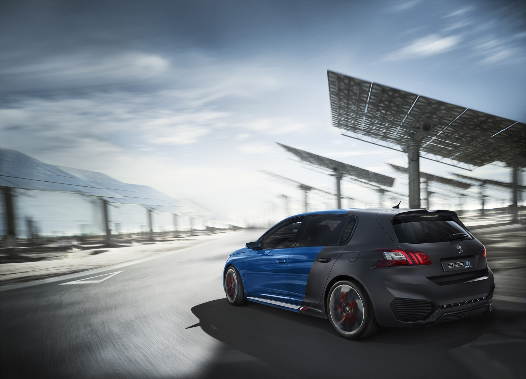De ultieme Peugeot 308 is geen GT of GTi maar een 308 R HYbrid met 500 pk en 730 Nm, vierwielaandrijving en plug-in hybride techniek!