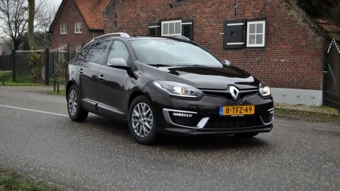 Leaserijders buiten de Randstad rijden het liefst in een Franse auto, in de Randstadprovincies zijn de modellen uit Duitsland favoriet.