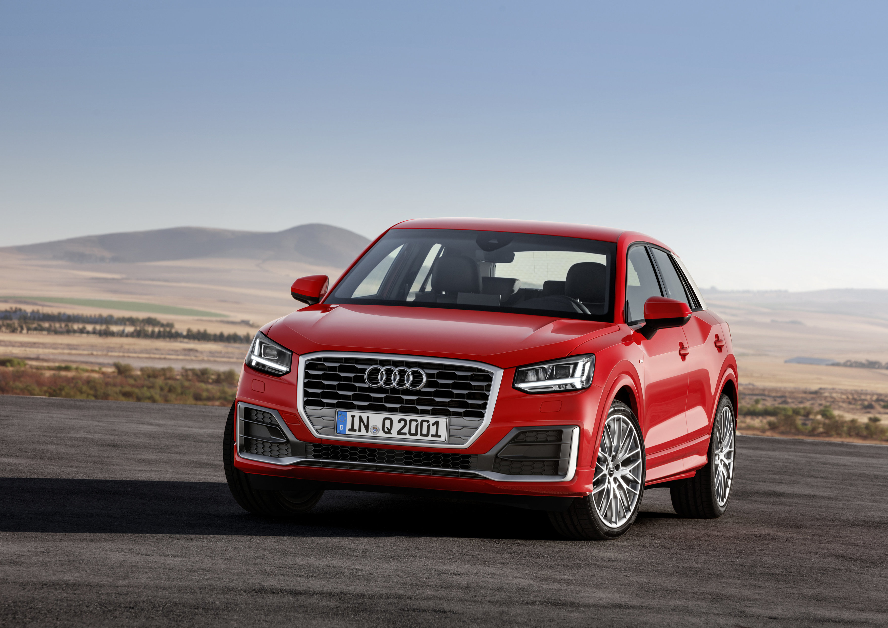 Niet strak en zakelijk maar fris en vrolijk; de nieuwe Audi Q2 is onthuld. Een nieuwe SUV van Audi die in de herfst van 2016 op de markt komt.