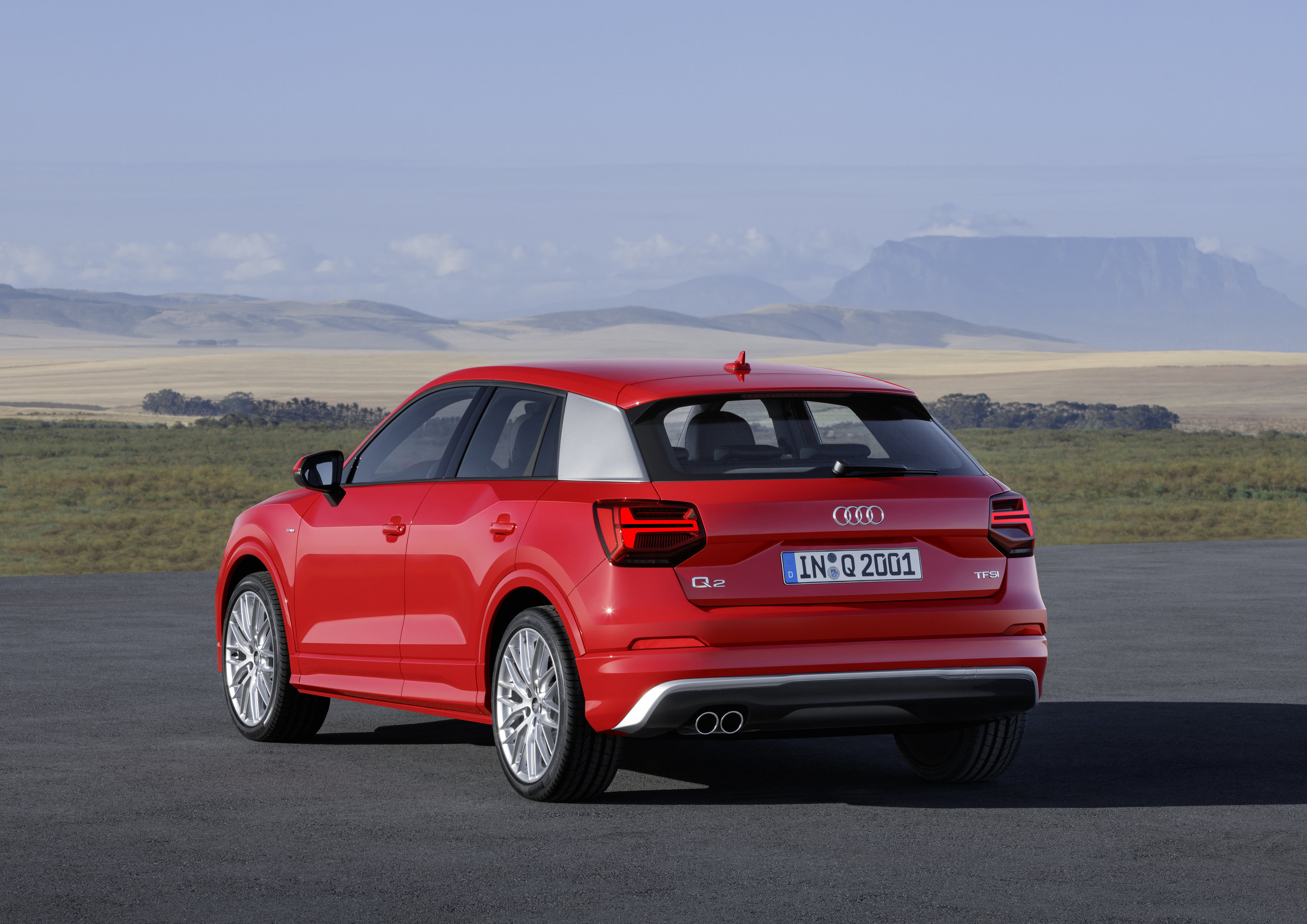 Niet strak en zakelijk maar fris en vrolijk; de nieuwe Audi Q2 is onthuld. Een nieuwe SUV van Audi die in de herfst van 2016 op de markt komt.