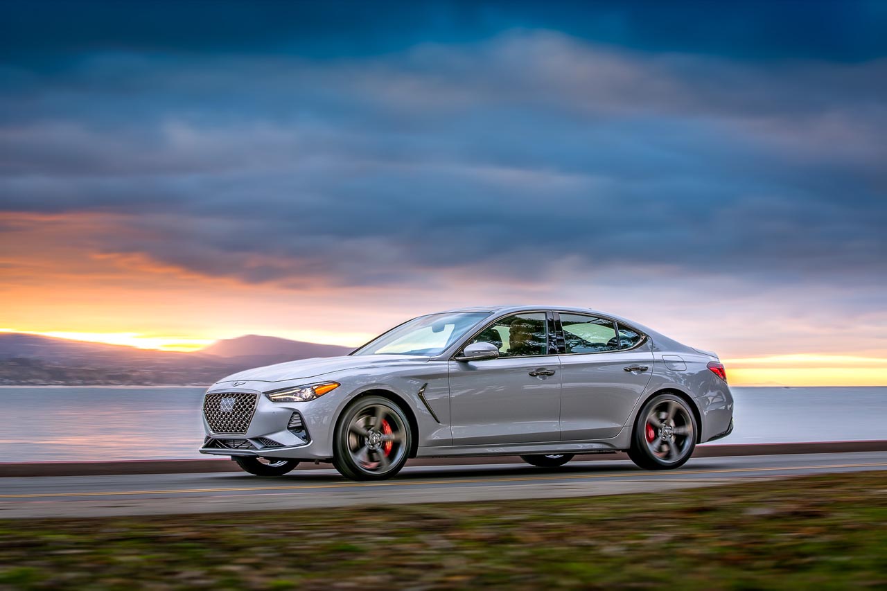 Hyundai's luxemerk Genesis maakt het programma aan de onderkant compleet met de nieuwe G70.