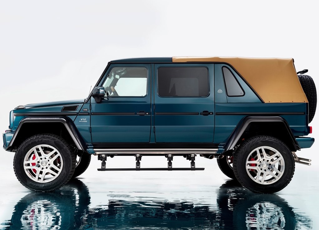 De variaties op het thema Mercedes-Benz G-Klasse zijn nog lang niet op, getuige deze nieuwe creatie. Mercedes-Maybach verlengde de auto en maakte er een Landaulet van.