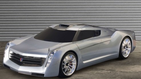 Jay Leno is bekend. Niet alleen vanwege zijn talkshow, maar ook vanwege zijn enorm grote en hoekige kin n zijn passie voor autos. Dit is zijn nieuwste speeltje, de GM Ecojet.