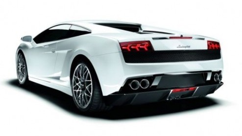 Drukke boel in Genve. Tussen alle studiemodellen, eco-autos en andere nieuwe modellen, is de Lamborghini Gallardo LP560-4 een brutale uitschieter. Deze rasechte sportauto werd - na 5 jaar - eens ond
