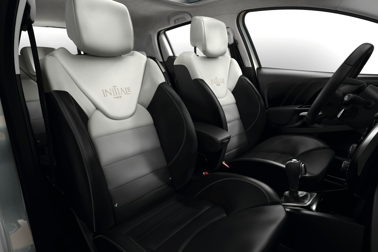 Geen Initiale Paris uitvoering van Renault Mgane. Voorlopig richt Renault zich op de Talisman en Espace.