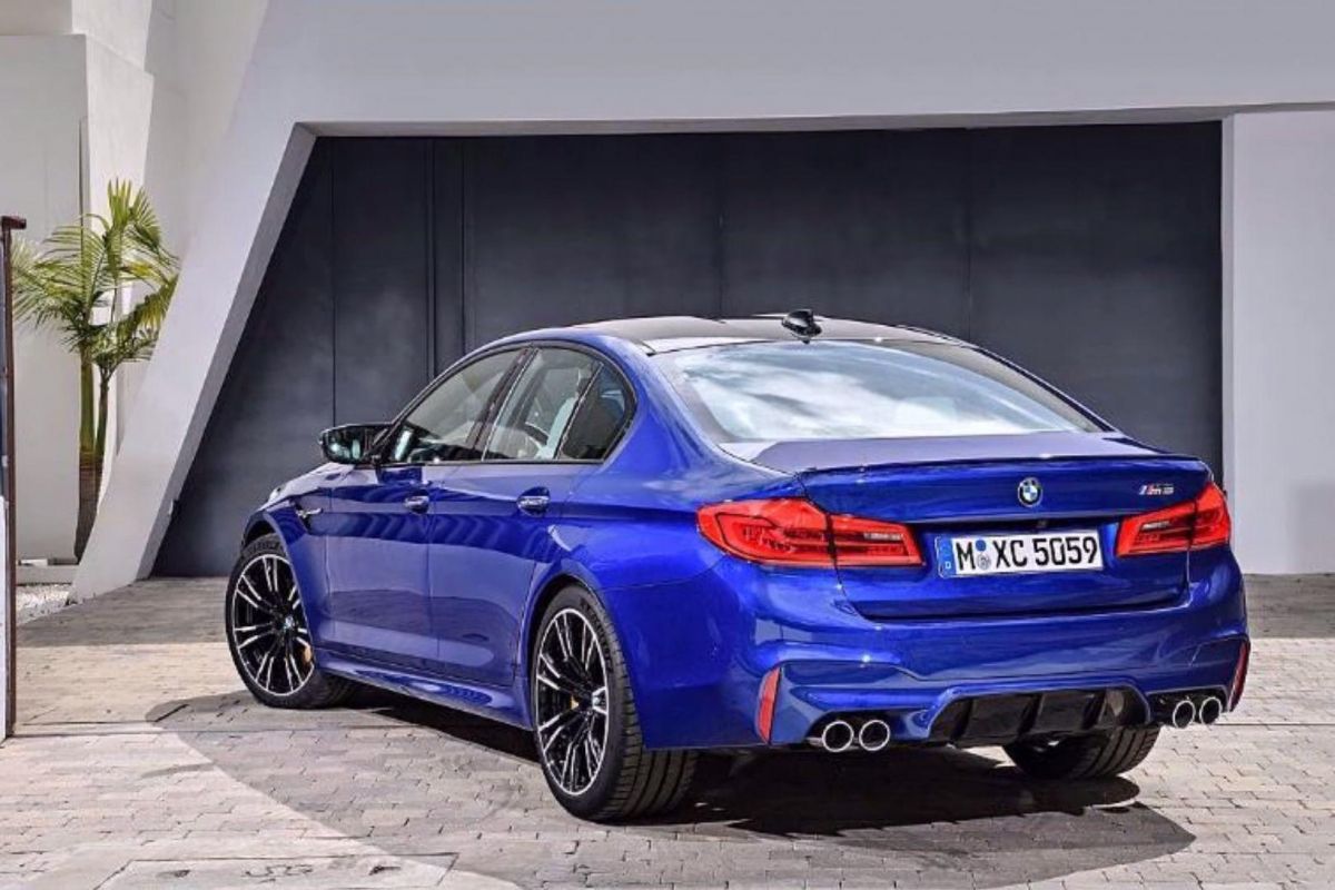 BMW M5