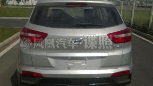 Hyundai had de onthulling van de ix25 gepland op 9 oktober, maar heeft niet kunnen voorkomen dat de compacte crossover vroegtijdig op internet is beland. Via een Chinese website zijn de eerste beelden