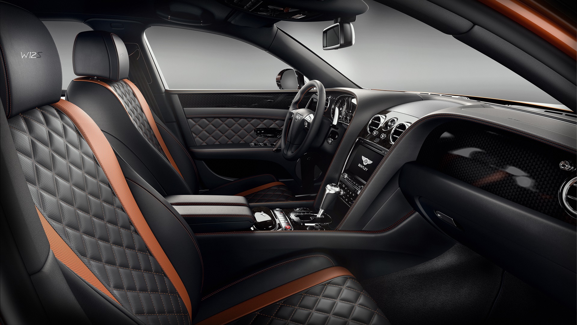 Bentley komt met de snelste vierdeurs Bentley ooit: de Flying Spur W12 S.