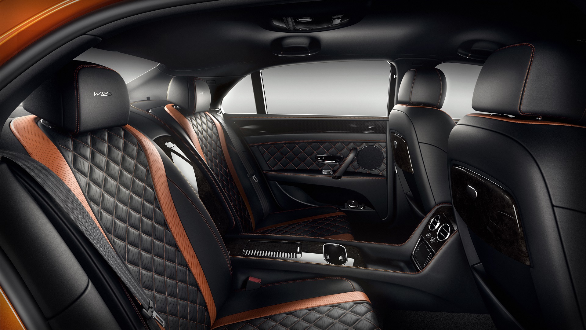 Bentley komt met de snelste vierdeurs Bentley ooit: de Flying Spur W12 S.