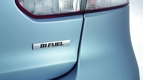Zijn komst lag al in de pijplijn, en nu is het dan zo ver. Volkswagen gaat de Golf VI leveren als BiFuel, met een af-fabriek LPG installatie. Om technische redenen kiest Wolfsburg voor de good-old 1.6