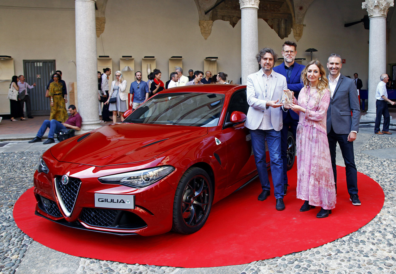 Alfa krijgt voor de Giulia de Italiaanse designprijs Compasso d'Oro