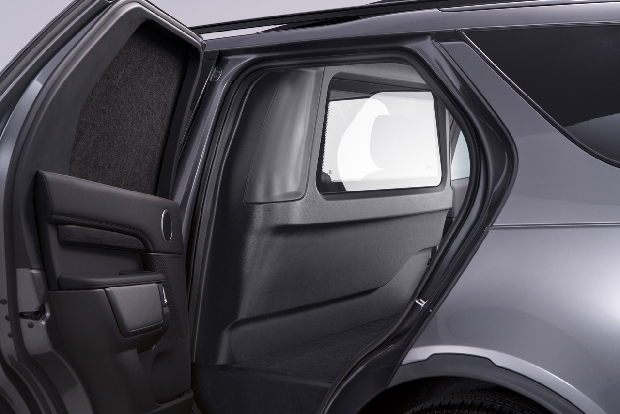 Land Rover brengt versies op grijs kenteken van de Discovery en Discovery Sport.
