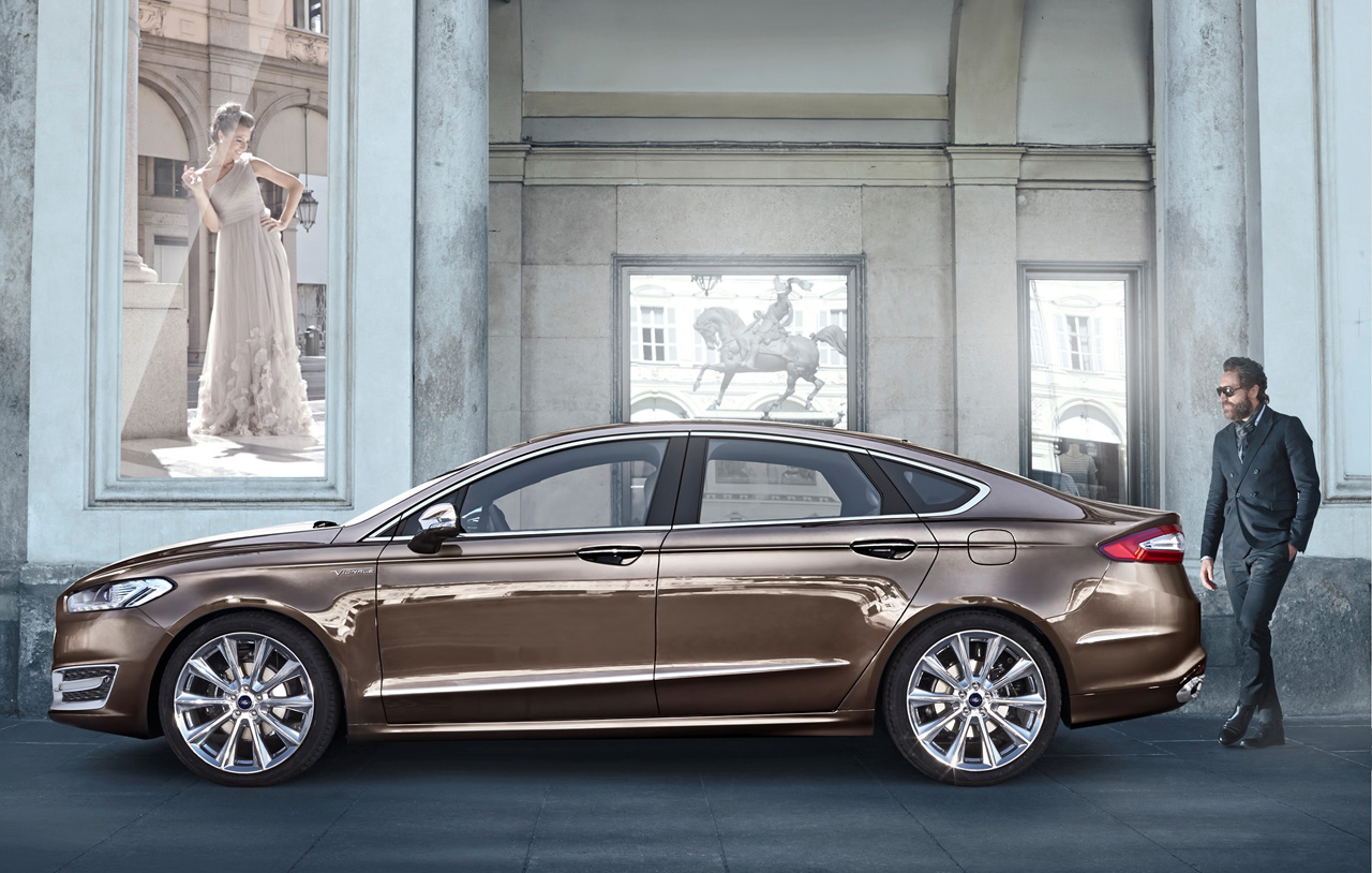Ford past de prijsstelling van de Mondeo Hybride tijdelijk aan voor particuliere kopers.