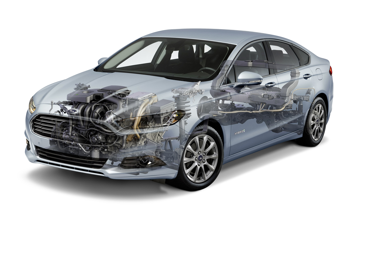 Ford past de prijsstelling van de Mondeo Hybride tijdelijk aan voor particuliere kopers.