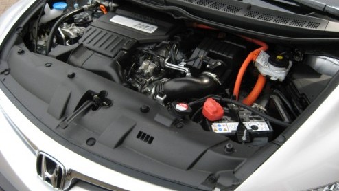 Bijzondere autos zijn vaak te herkennen aan hun excentrieke vormgeving, speciale prijsstelling en technische hoogstand. De uit 1999 daterende Honda Insight hybride was er zo n. Hoewel de nieuwe Hon
