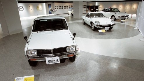 Hadi-Mazda Club Nederland opgericht voor bezitters klassieke Mazda's, van oldtimer tot youngtimer, ouder dan 25 jaar.