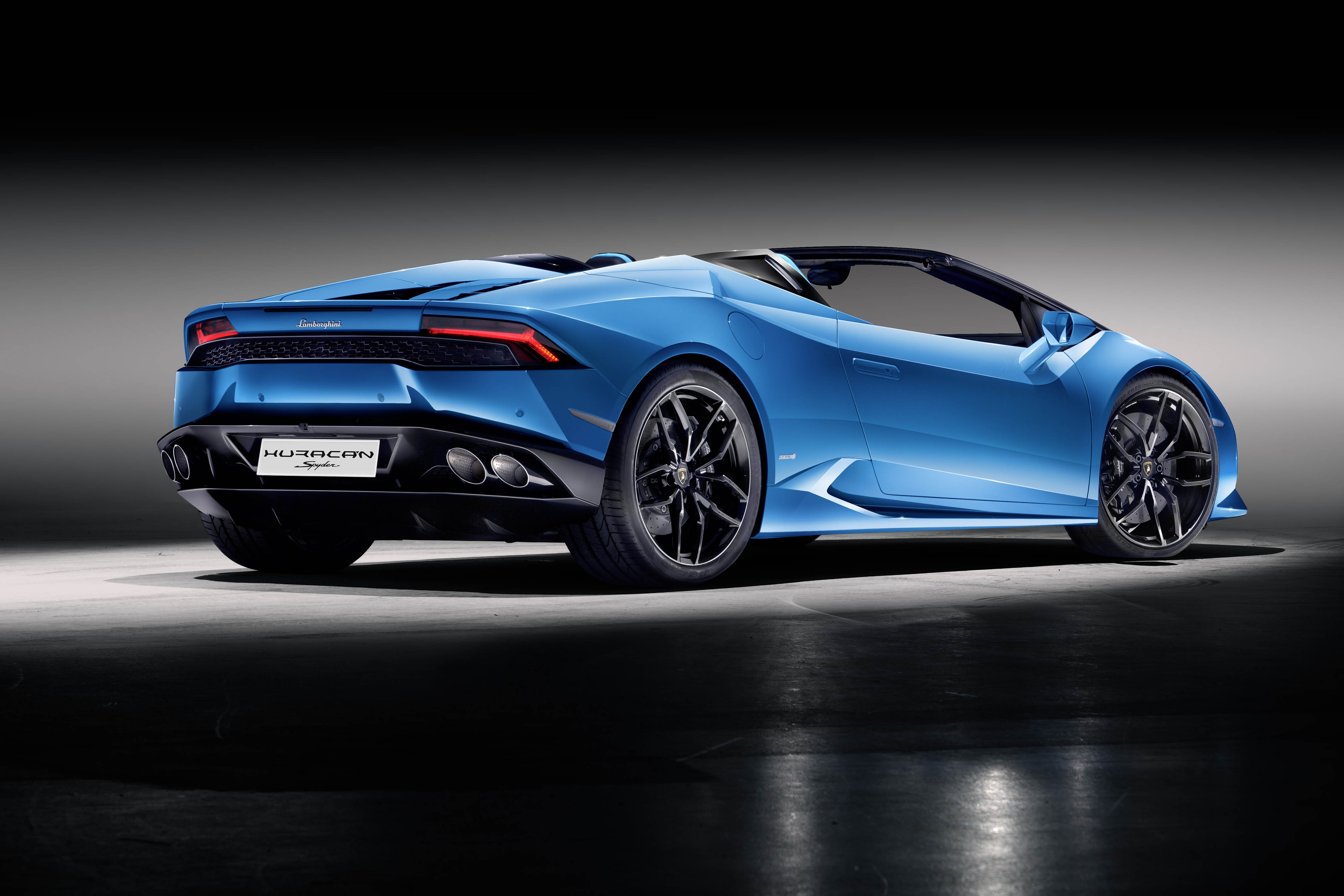 De Lamborghini Huracan LP 610-4 Spyder gaat los op IAA Frankfurt.