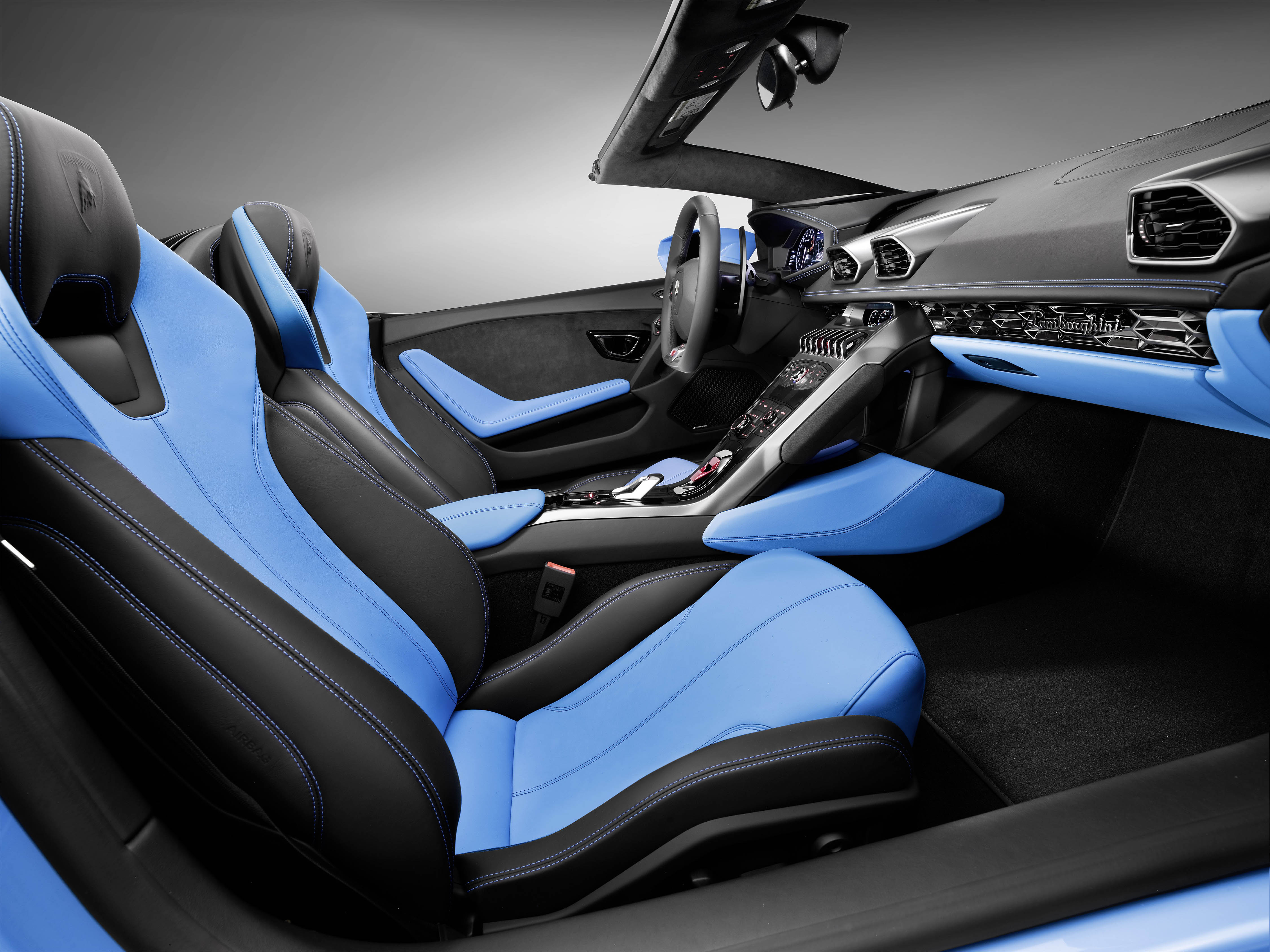 De Lamborghini Huracan LP 610-4 Spyder gaat los op IAA Frankfurt.