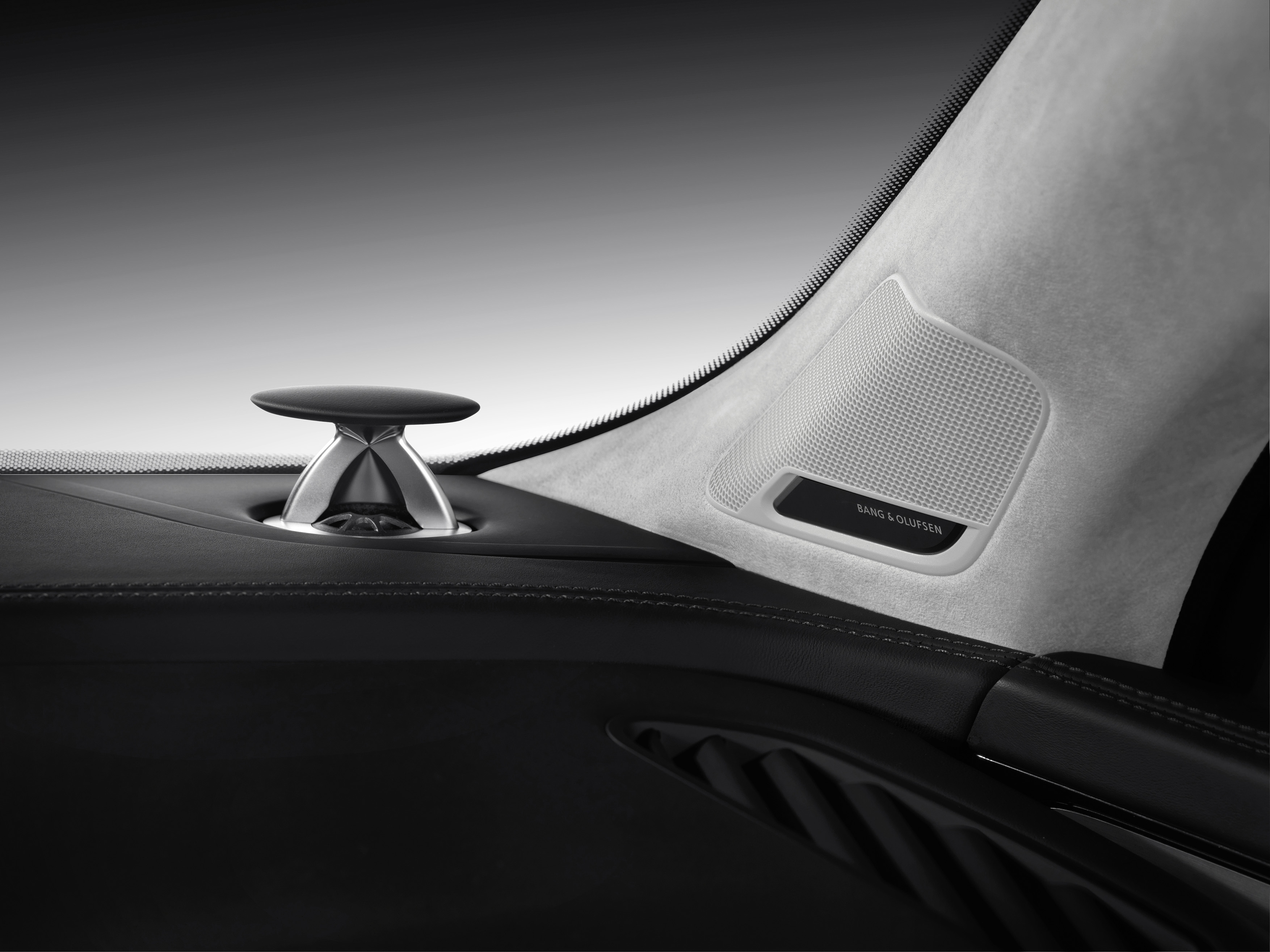 Harman, het moederbedrijf van Harman Kardon, voegt weer een merk toe aan de automotive tak. Het Amerikaanse audiobedrijf koopt namelijk de automotive afdeling van het Deense Bang & Olufsen.