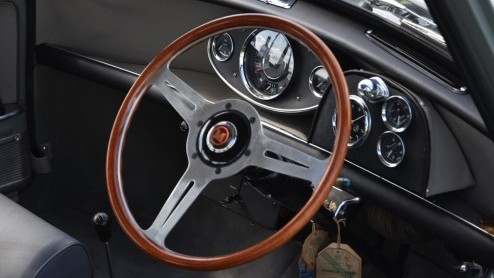 Mini bestaat 55 jaar! De eerste Mini werd in 1959 gentroduceerd. Heritage!