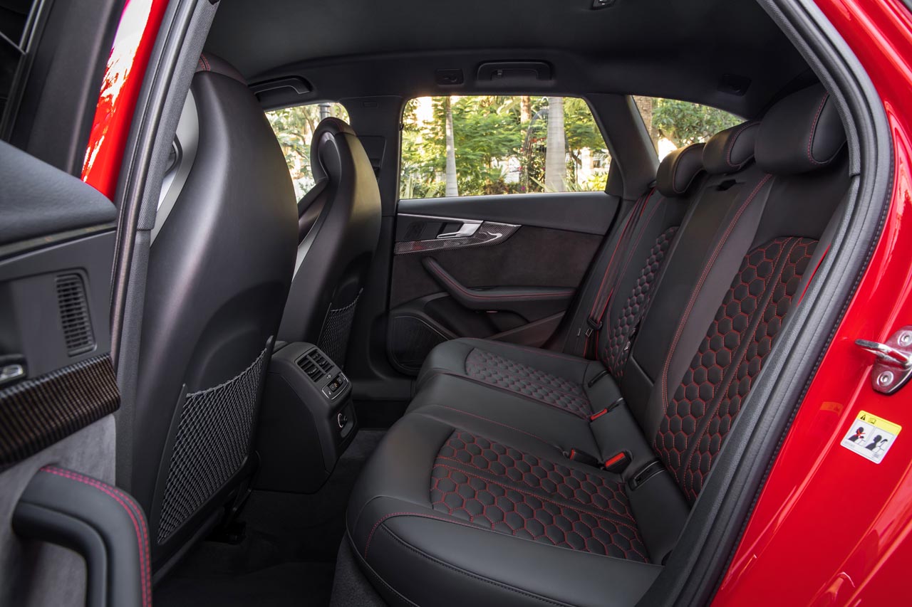 Audi lanceert 18 jaar na de eerste generatie de nieuwe RS 4 Avant.