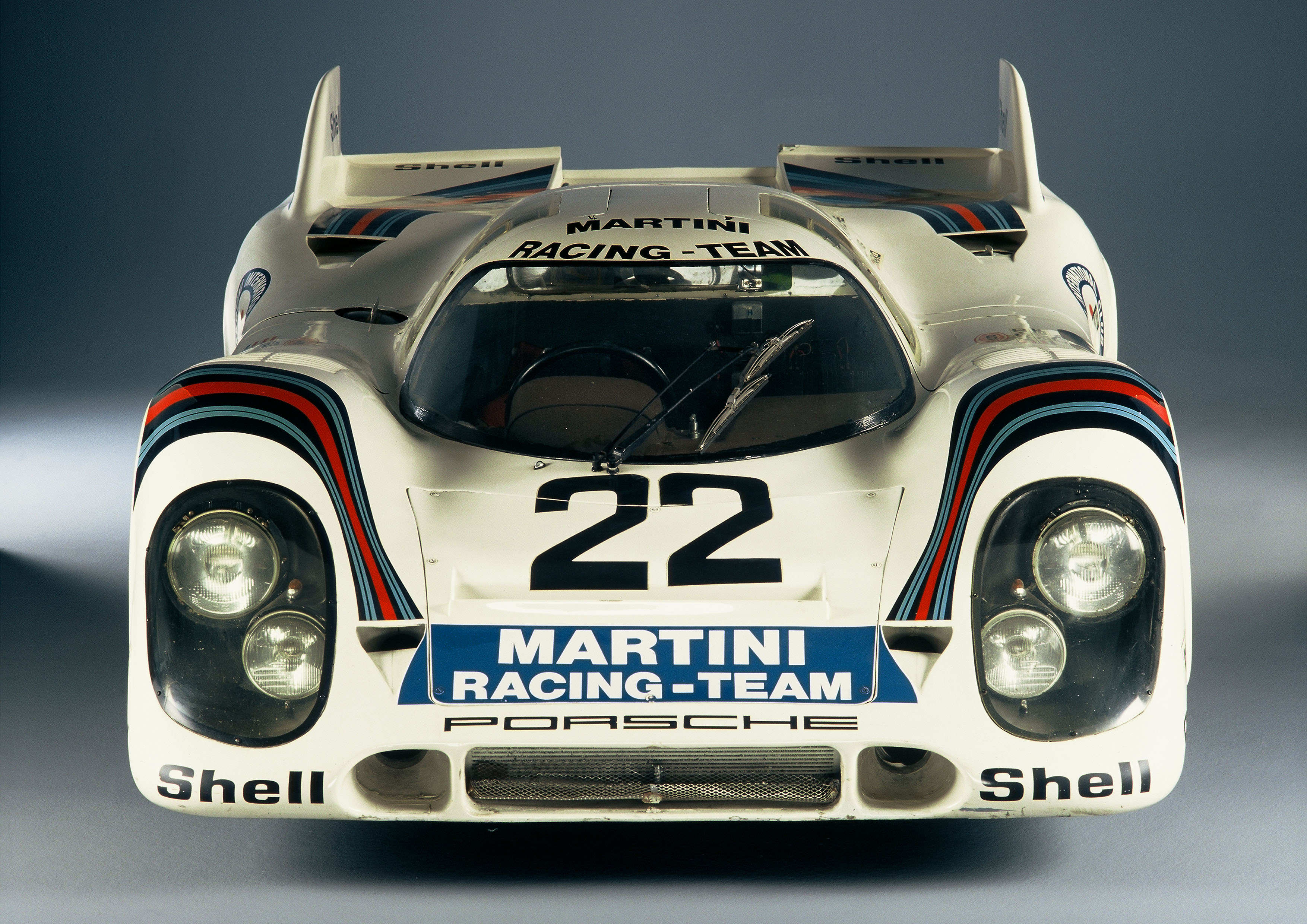 Tijdens Historic Grand Prix Zandvoort beleef je drie dagen historische autosportgeschiedenis met prominente merken zoals BMW en Porsche.
