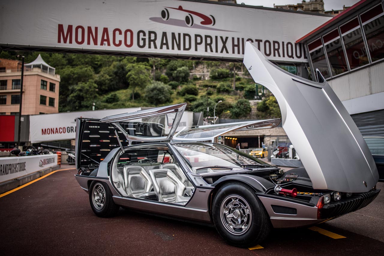 Prins Albert maakte afgelopen weekend een ererondjes met de bijzondere Lamborghini Marzal uit 1967 op het stratencircuit van Monaco.