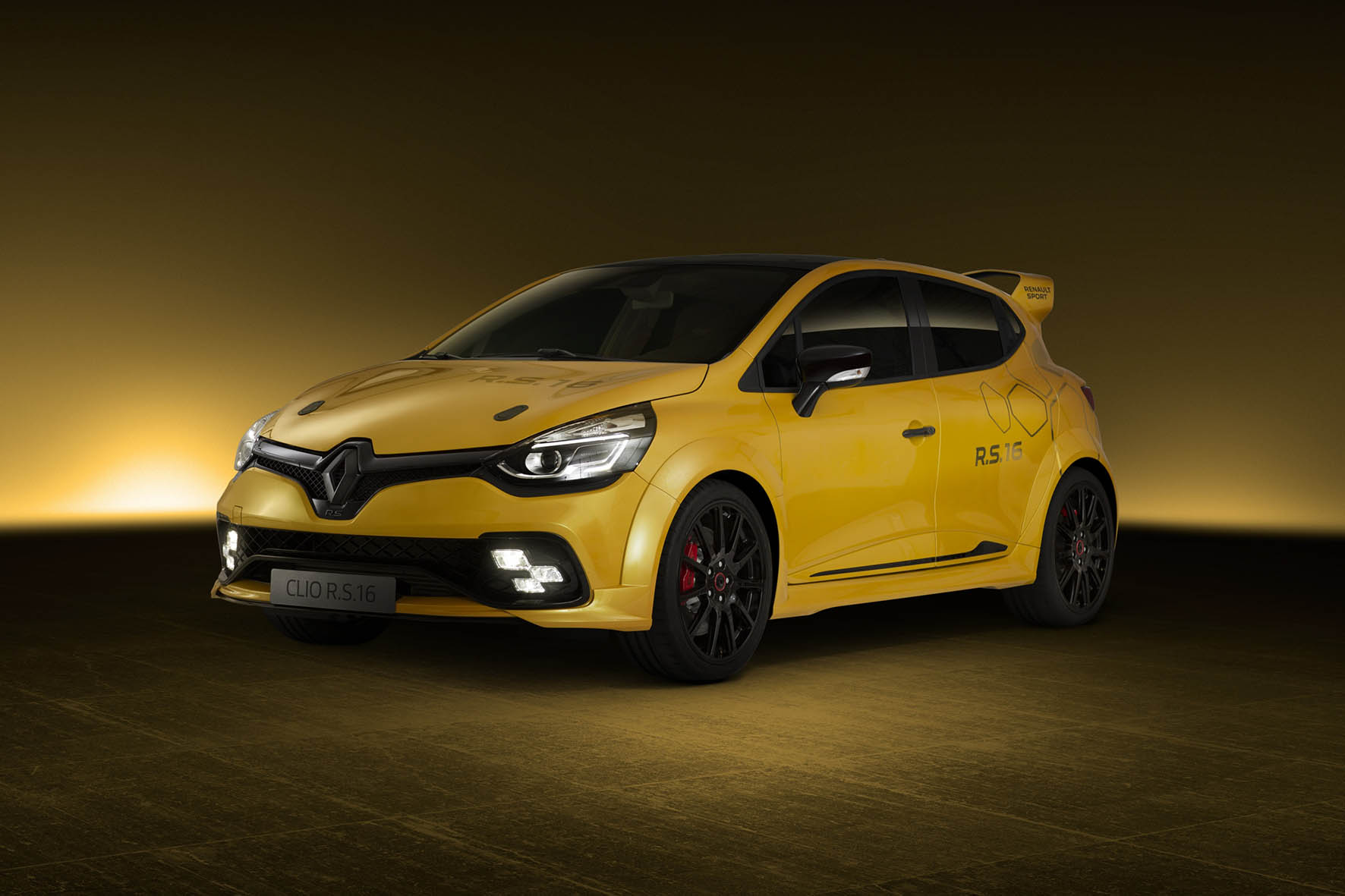 De Renault Clio R.S 16 is de snelste en meest krachtige Clio ooit gebouwd. Maar hoe snel hij is...