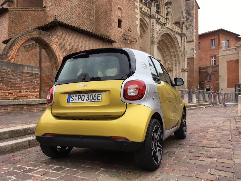 Hoe ver komt de Smart Electric Drive in de praktijk? Je leest het volgende week in de rijtest op de site!