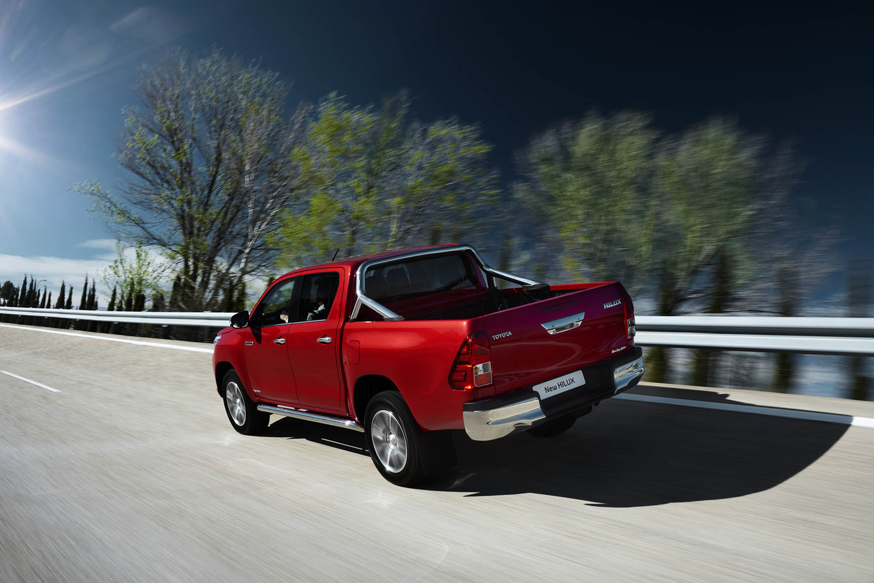 Toyota Hilux helemaal nieuw als pick-up op de markt. Wat heeft hij in huis?