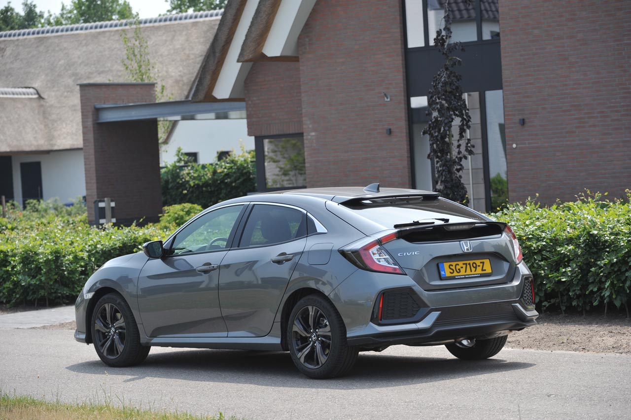 Honda levert de Civic nu ook met een dieselmotor, een prettige machine.