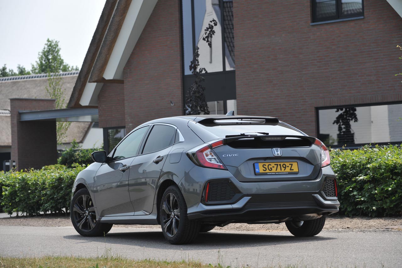 Honda levert de Civic nu ook met een dieselmotor, een prettige machine.