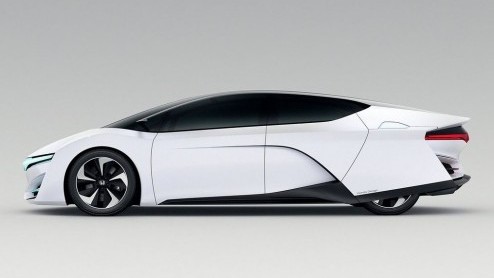 Honda gaat vrolijk verder met het doorontwikkelen van de brandstofceltechnologie. Deze FCEV die op de Los Angeles Auto Show is onthuld, is de opvolger van de FCX Clarity die in 2015 op de markt komt.