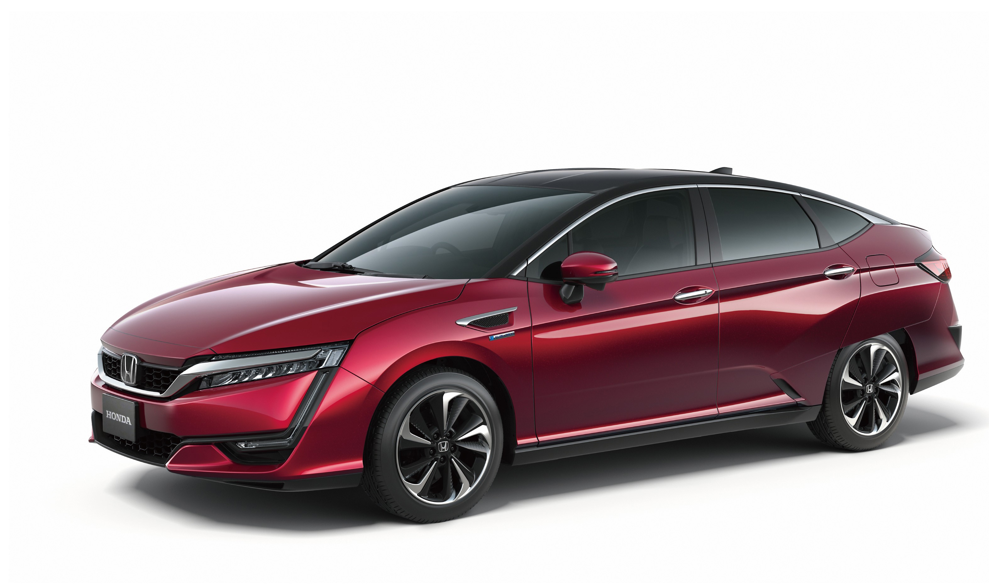 Honda biedt op de Autosalon van Geneve ook ruimte voor het Europese debuut van de Clarity Fuel Cell en een kleurige Jazz concept.