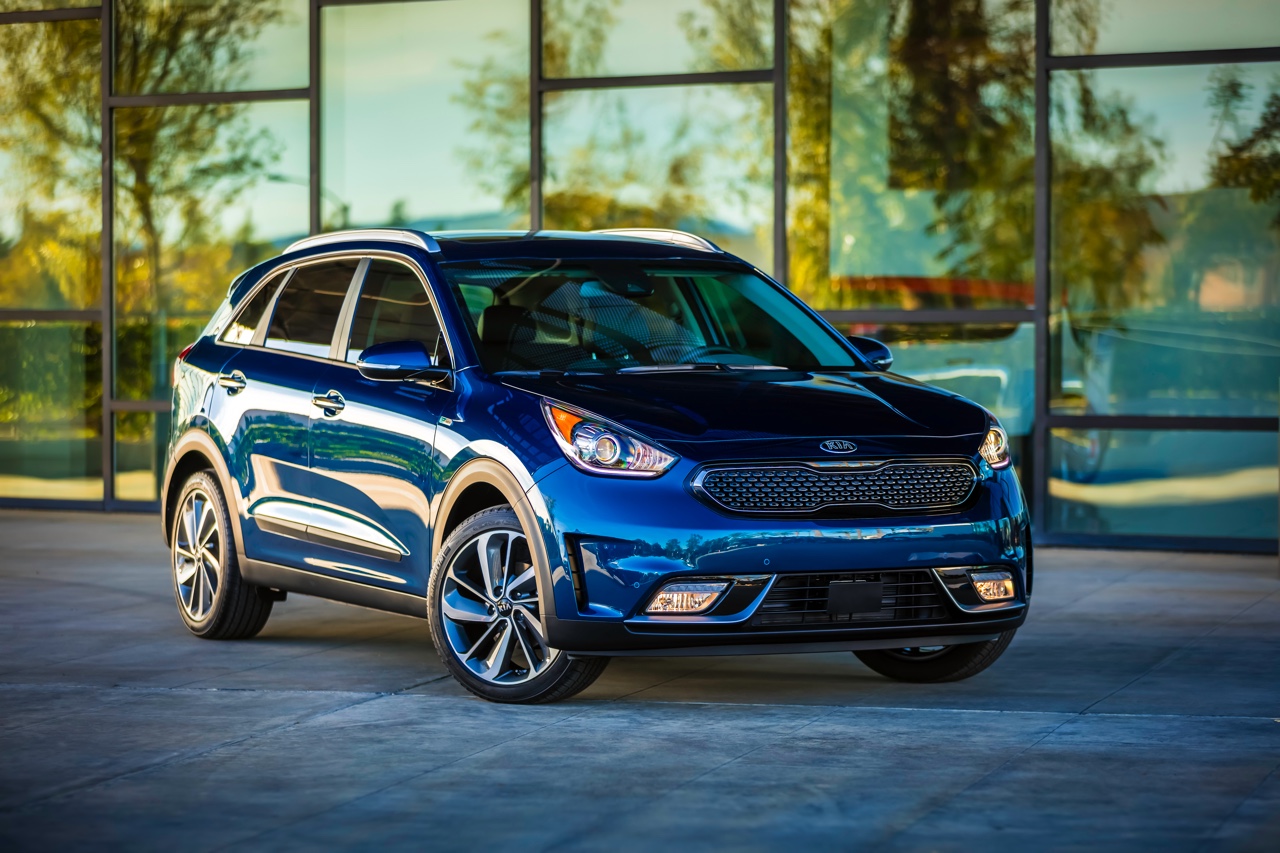 Introductie Kia Niro op Chicago Auto Show. De hybride Niro komt later in 2016 op de Nederlandse markt.
