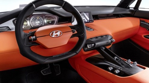 Hyundai gunt ons alvast een kijkje in de toekomst van het merk. Op de Autosalon van Genve in maart volgend jaar debuteert deze Intrado Concept, een studiemodel volgens de nieuwe designtaal.