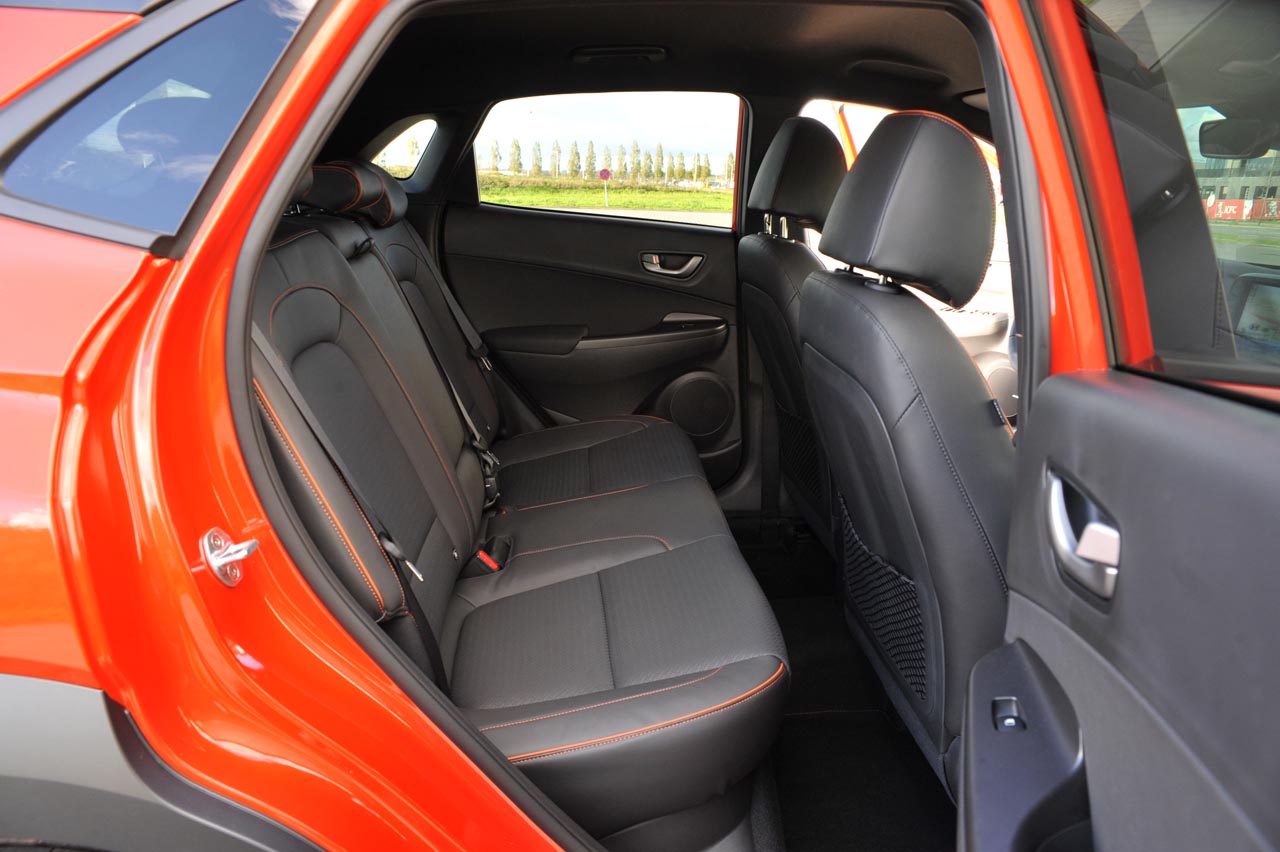 Hyundai lanceert met de Kona een spannend gelijnde, compacte SUV die meteen weet te overtuigen. AutoVandaag nam de proef op de som.