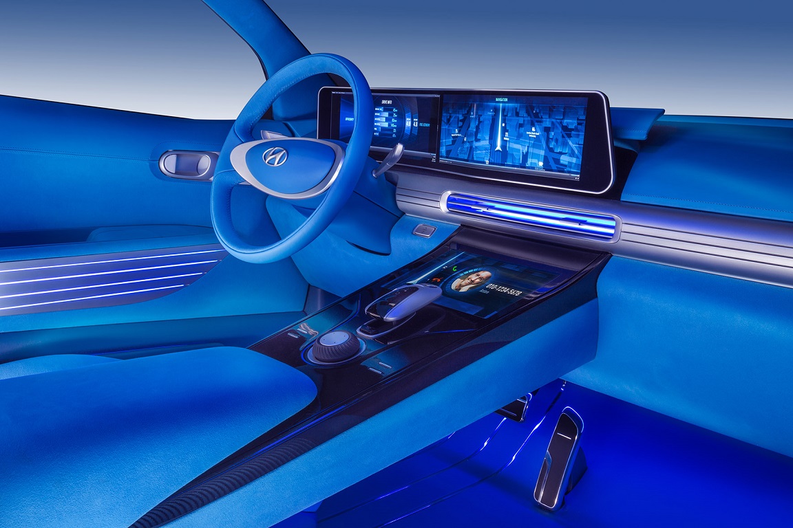 Waar verreweg de meeste autofabrikanten vol inzetten op elektrisch rijden, ziet Hyundai vooral ook toekomst in waterstof. Op de Autosalon van Genve presenteert het merk de toekomstplannen.