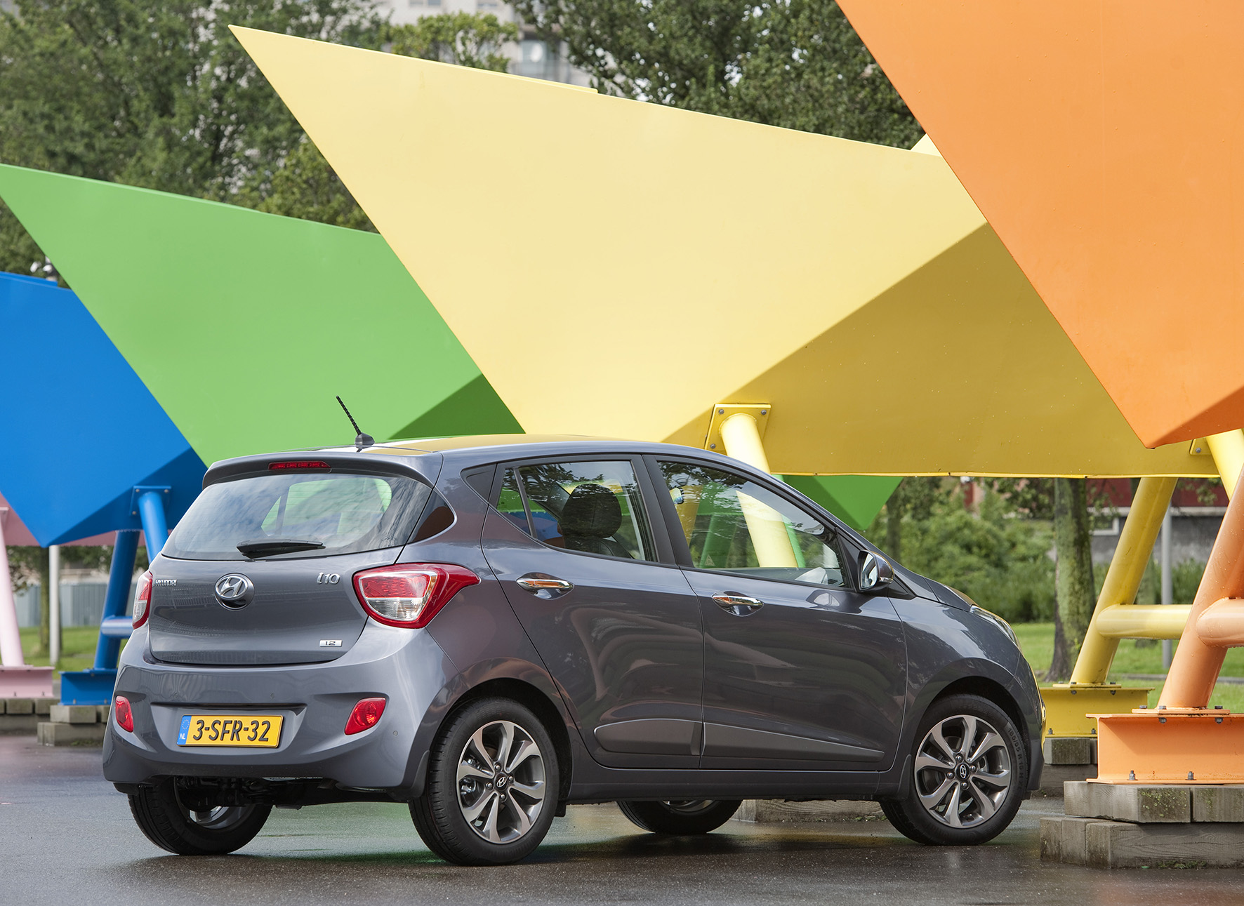 Private lease Hyundai i10 vanaf 149 euro per maand en Hyundai i20 vanaf 199 euro per maand in samenwerking met LeasePlan.