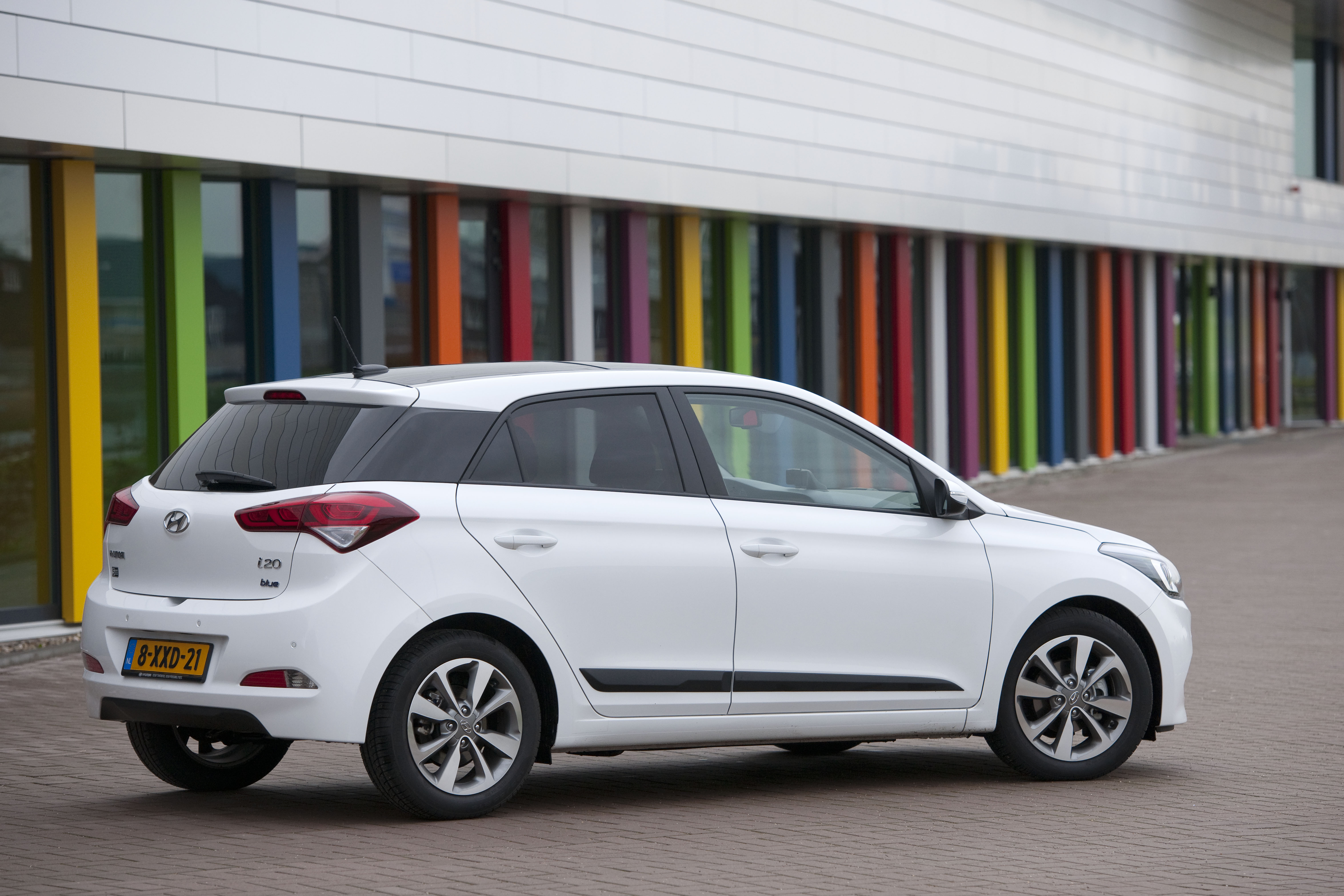 Private lease Hyundai i10 vanaf 149 euro per maand en Hyundai i20 vanaf 199 euro per maand in samenwerking met LeasePlan.
