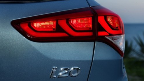Autotest nieuwe Hyundai i20 1.2, die vanaf december 2014 bij de dealer staat.