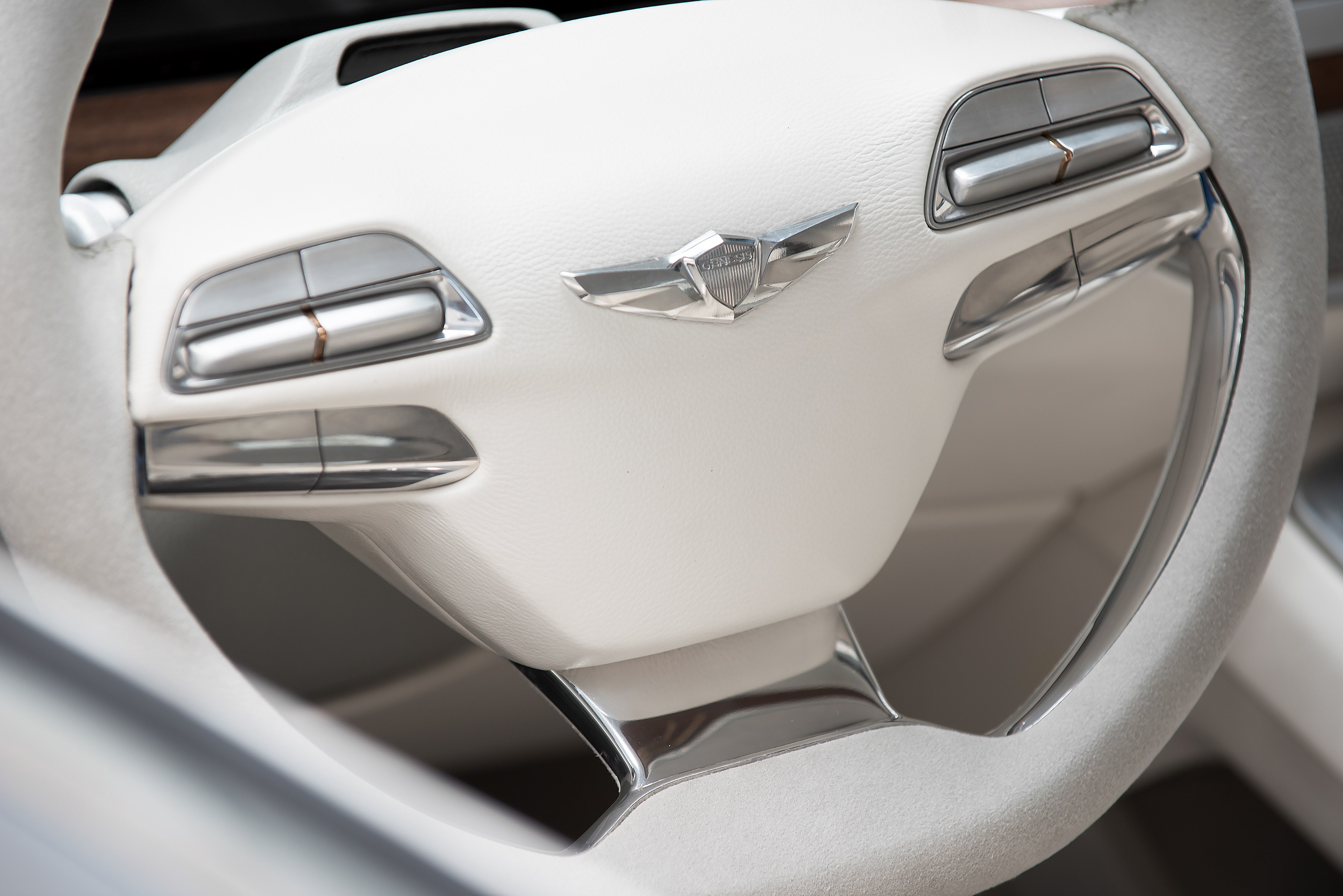 Hyundai introduceert premium merk Genesis onder leiding van Luc Donckerwolke. Tot 2020 kunnen we zes nieuwe modellen verwachten met de aanduiding G.